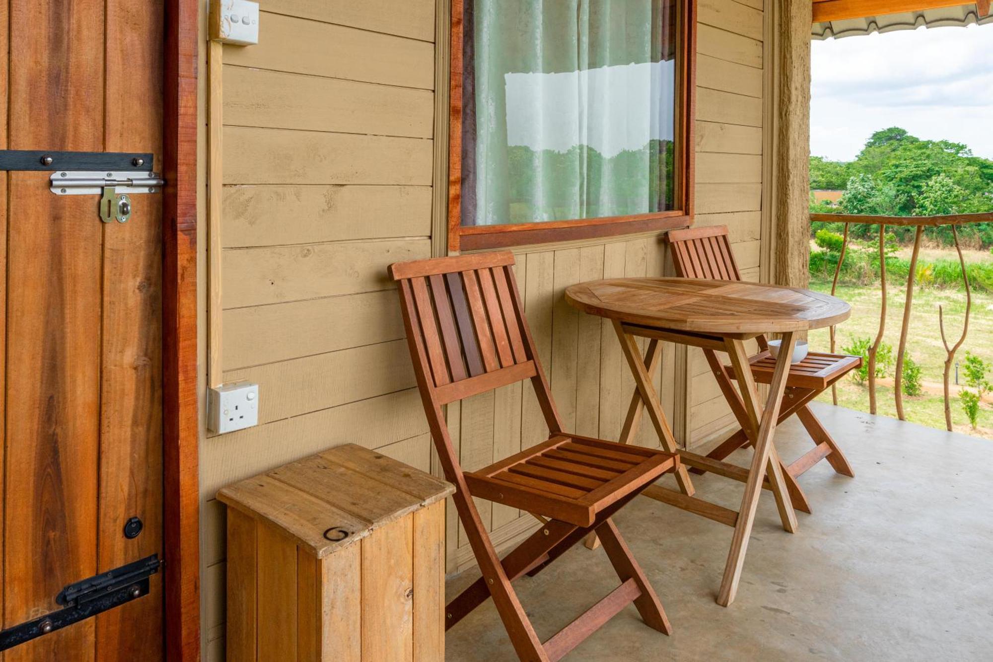 Rock Shade Chalet- Sigiriya Exterior photo